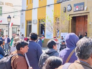 Huelga de hambre en Tarija se fortalece y amenazan con bloqueos por ley del 45%