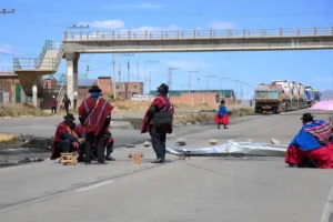Gremiales y Regantes de Tarija sienten el impacto de los bloqueos de carreteras