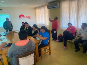 Vecinos exigen «tarifas justas» en servicios de electricidad y gas