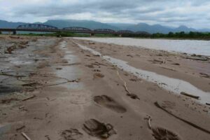 Frío y bajo caudal golpean la pesca y ponen en crisis a los Weenhayek