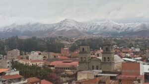Frío golpea la zona alta y Senamhi anticipa nuevo descenso de temperaturas